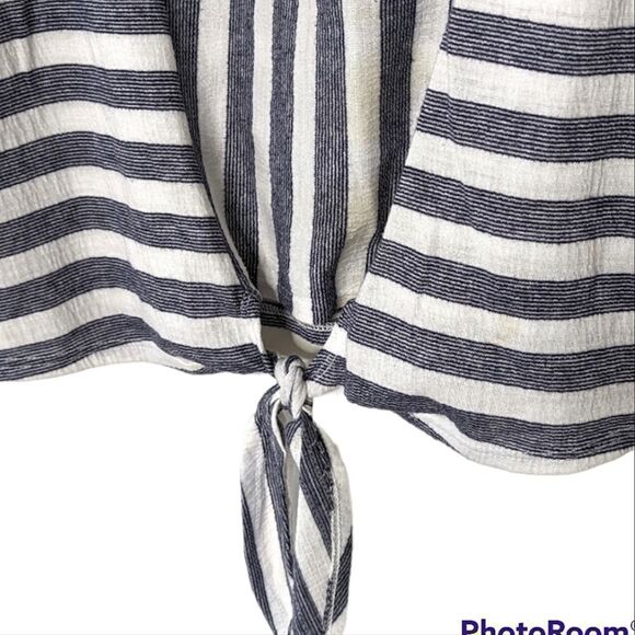 Jones New York Signature Blue & White Stripe Tie Front T-shirt size L - Picture 4 of 6